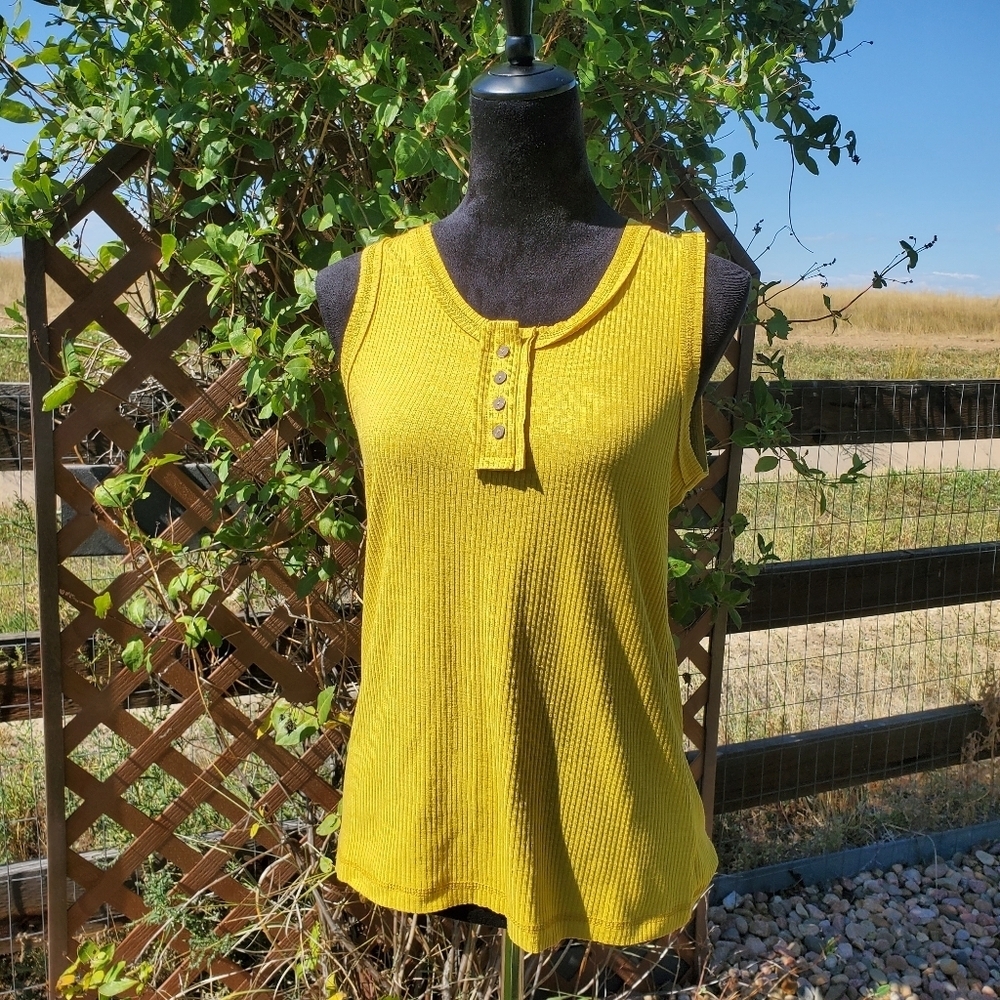 NWT Zenana Golden Mustard Yellow Ribbed Stretchy Knit Henley Button Tank Top